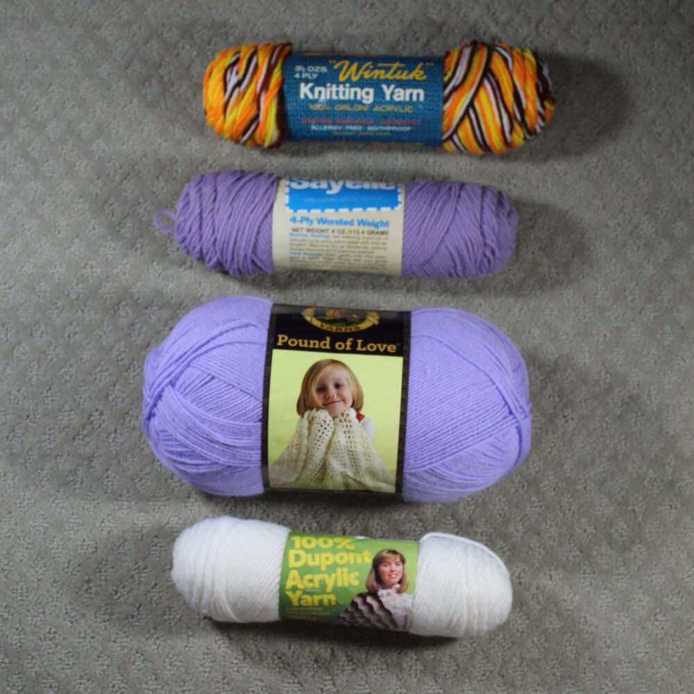Lot of 4 Skeins Yarn Vintage & Current 100% Acrylic Wintuk Lion Brand Sayelle